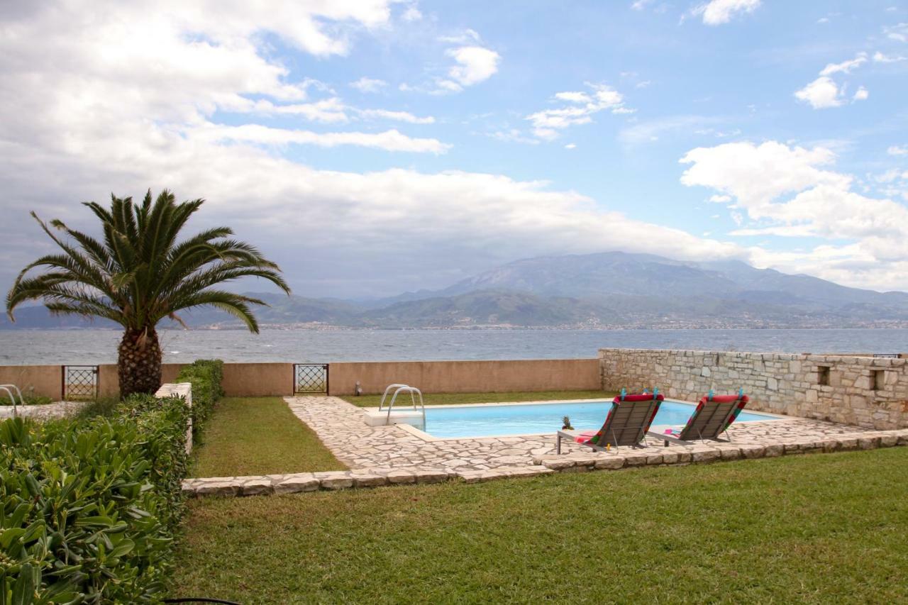 Beach Front Villa With Private Pool III Kato Platanitis Esterno foto