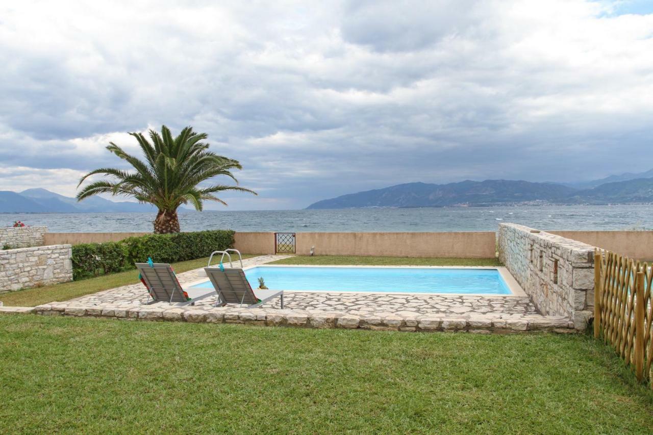 Beach Front Villa With Private Pool III Kato Platanitis Esterno foto